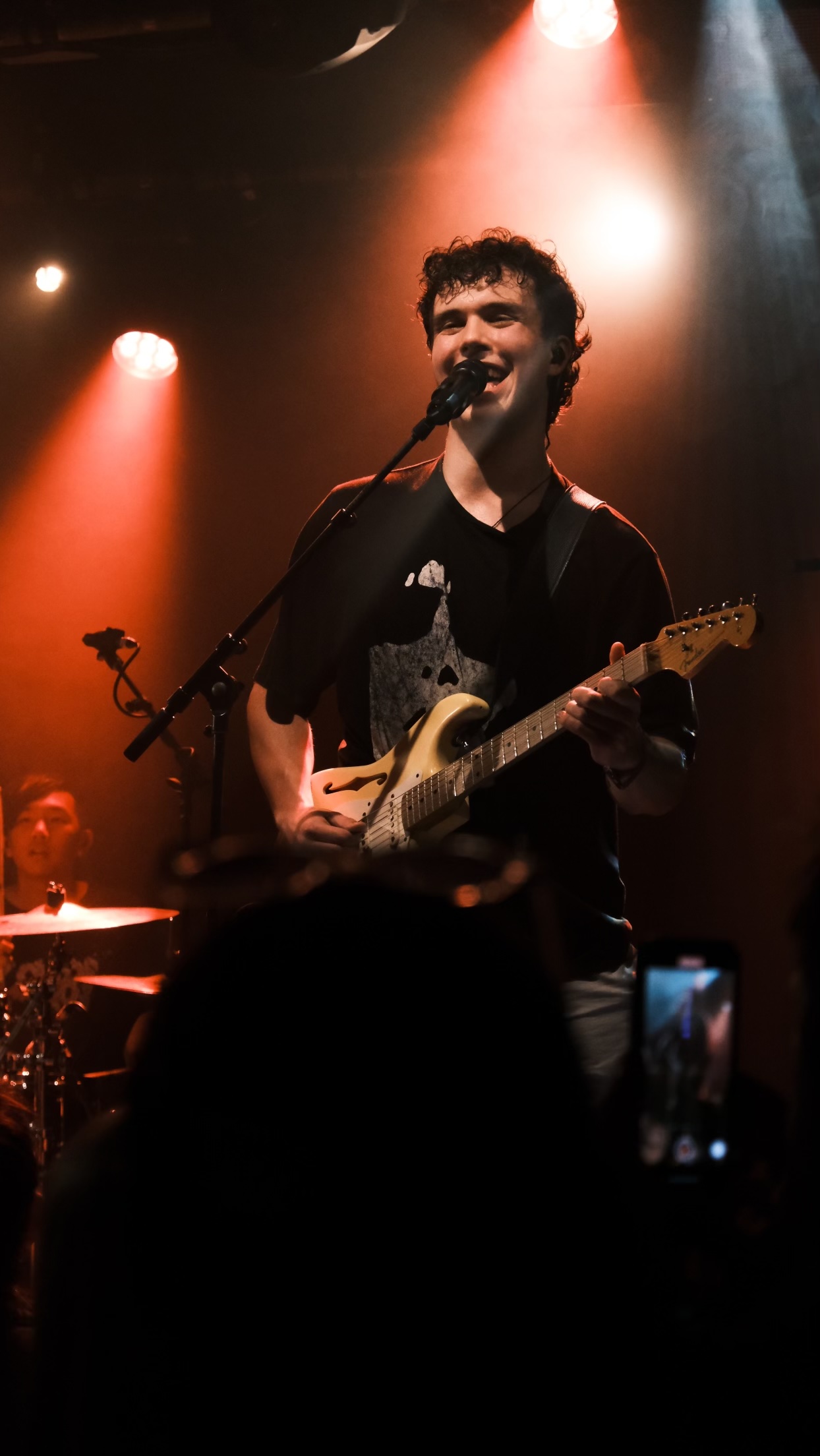 Julian Moss performing — Live